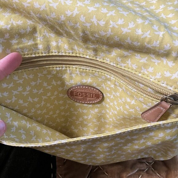 Fossil Bag Coasted Canvas Yellow Floral Bird Crossbody Purse - Picture 6 of 8